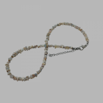 Naszyjnik z surowego opalu australijskiego  - Naszyjnik z naturalnych opali australijskich z łańcuszkiem