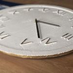 Zegar Ścienny Betonowy Roman Biały Złoty - Zegar Roman Metallic Biały Złoty #3