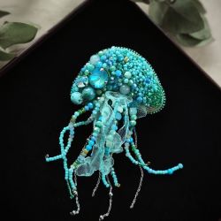 Broszka Meduza ręcznie haftowana, Broszka 3D, Unikatowy prezent dla kobiet