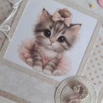 Kartka na urodziny roczek beżowa kotek  - Kartka na urodziny roczek beżowa kotek