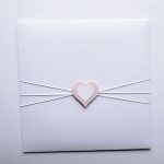 Kartka na Komunię pamiątka jasny róż handmade - Pamiątka Komunii w ozdobionej kopercie