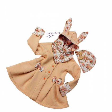 Komplet płaszczyk z uszkami oraz czapka i chustka r.92/98