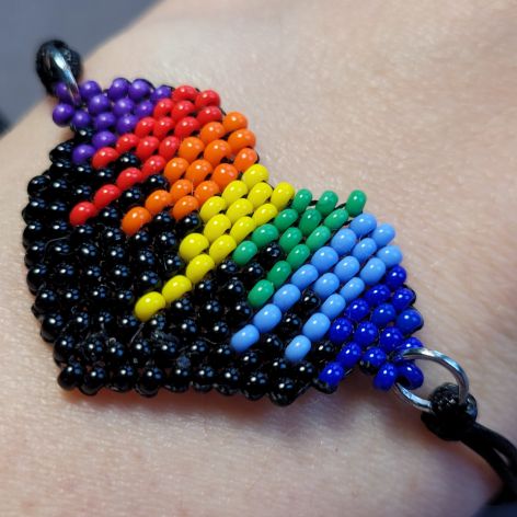 Bransoletka "Artystyczne serce plamy farby czarne"  Prezent na Walentynki 