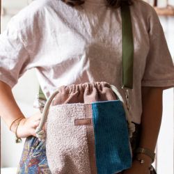 Różowa listonoszka z kominem patchwork