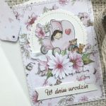 Kartka z okazji 3 urodzin dla dziewczynki - Jasnokremowe wnętrze kartki i tył etykietki