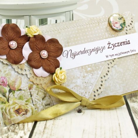 Kartka uniwersalna- w różanym ogrodzie