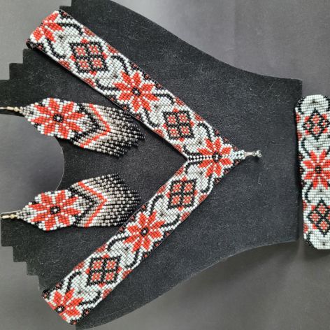 Komplet bużuterii naszyjnik, bransoletka i kolczyki "Słowiańska gwiazda"