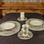 Podkładki na stół "Letnie inspiracje" - Widok kompletu z naczyniami