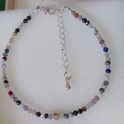 Bransoletka kamienie 