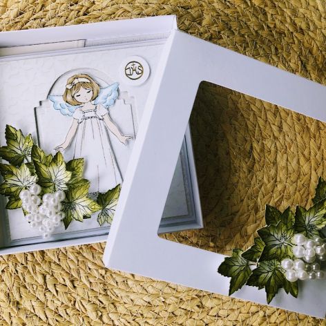 139,Komunia – kartka w pudełku dla dziewczynki 