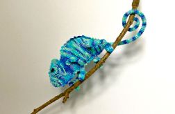 Zielono-niebieski kameleon szydełkowy