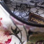 Mała żakardowa nerka damska w kwiaty folk - 
