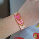 Elegancka Różowa Bransoletka z Koralików  - dziewczęca bransoletka