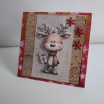 Kartka świąteczna Boże Narodzenie renifer z prezentem - Kartka świąteczna Boże Narodzenie renifer z prezentem