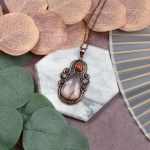 Miedziany ozdobny wisiorek z jaspisem i koralem #550 - 