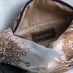 Mała laurowa nerka z weluru w kwiaty I - 