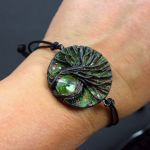 Magic Forest - bransoletka z zielonym kryształem - bransoletka drzewo z kryształem