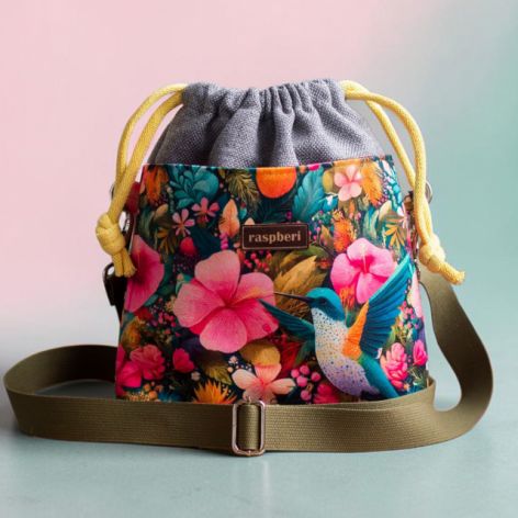 Szara listonoszka z kominem z plecionki i weluru w kwiaty i kolibry – handmade