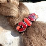 Melanż w bordzie i czerwieni - spinka ze szklanymi kaboszonami