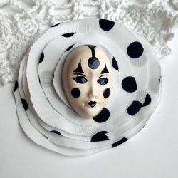 Granatowy Arlekin - Broszka z Kolekcji Masquerade
