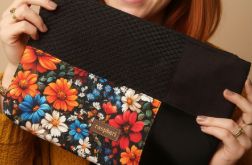 Czarno-kwiatowa kosmetyczka podróżna patchwork – unikat | Raspberi