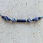 "Mari" - bransoletka z naturalnymi kamieniami. - jaspis, lapis lazuli i hematyt