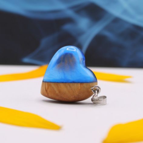 Frozen Heart, drewno i żywica epoksydowa