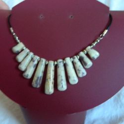 Lepidolit - kamień spokoju, oryginalny naszyjnik, kolia