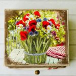 Toaletka z lusterkiem, naturalne drewno, polne kwiaty, prezent - 