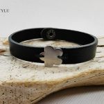 Damska bransoletka skórzana z kwiatkiem - 