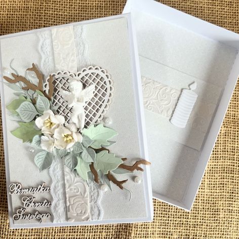 203, Pamiątka Chrztu św. w pudełku z aniołkiem