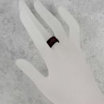 pierścionek z koralików czarny - minimalistyczny pierścionek