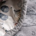 Plecaczek worek dla dziecka z ręcznym haftem – szary, handmade - 