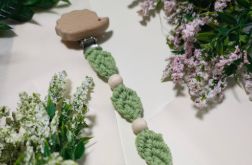 Zawieszka do smoczka lub gryzaka JEŻ, liście