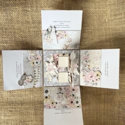 186,exploding box na ślub z krzesełkami.