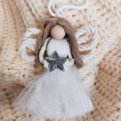 Aniołki w brokatowych sukienkach