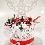 Stroik dekoracja Boże Narodzenie Anioł w czerwieni - Aniołek w bieli i czerwieni