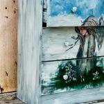 Sielska komoda z aniołem leśnym, unikatowy mebel z duszą - 