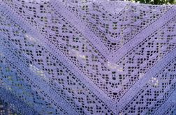 Ażurowa chusta handmade w odcieniach lawendy