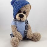 JANEK - szydełkowy miś, personalizowany prezent - 