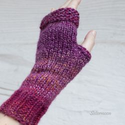 Śliwkowe mitenki z wełną