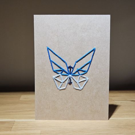 Kartka okolicznościowa - haftowana - motyl