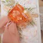 Kartka z pomarańczowym kwiatem  - Centralnie