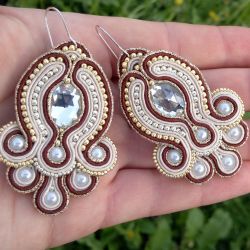 Złoto-beżowe pawie