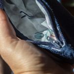 Mini kosmetyczka w kolorze granatowym - 