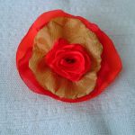 Broszka kwiat  czerwona róża - broszka kwiat z materiału