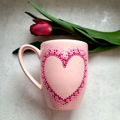 Ręcznie zdobiony różowy kubek na Dzień Matki