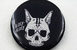 Przypinka gotycka z żywicy kot pin_print Goth 010