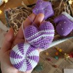 Ozdoby świąteczne, Zawieszki choinkowe - Zabawki szydełkowane są z wysokiej jakości włóczki półbawełnianej (55% bawełny, 45%akrylu).