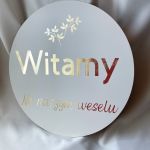 Okrągła weselna tablica powitalna złote napisy glamour - tablica powitalna